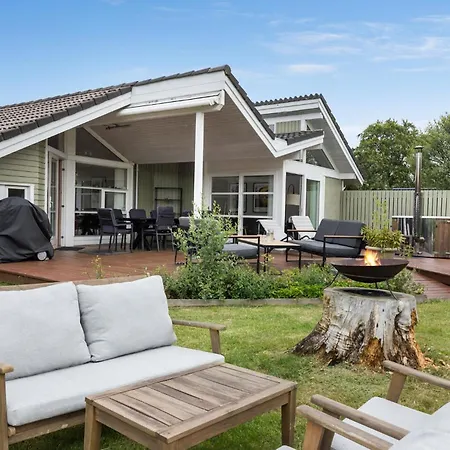 4 Bedroom In * Dronningmolle