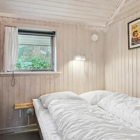 4 Bedroom In *