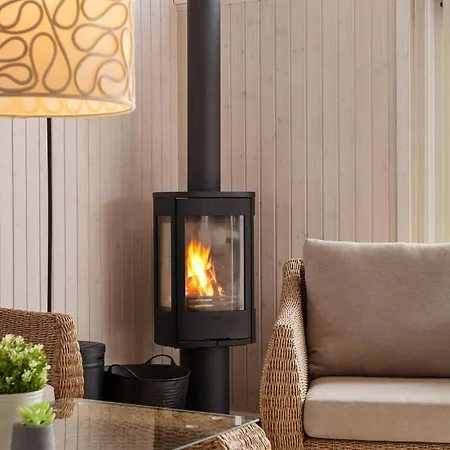 Holiday home Lovely In With Wifi *